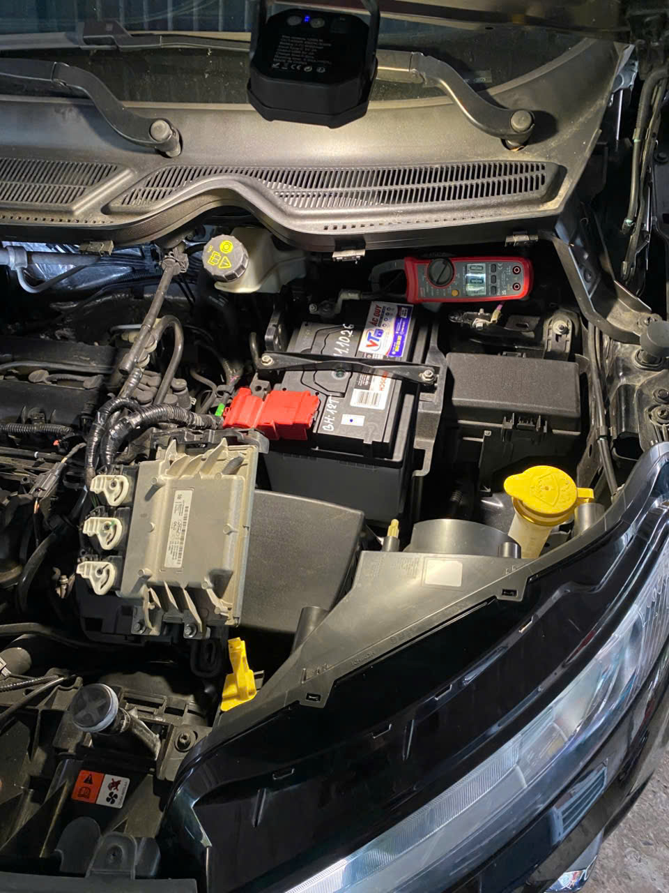 Thay ắc quy Ford EcoSport tại Vĩnh Long. Tư vấn chọn bình đúng thông số, nhiều thương hiệu GS, Đồng Nai, Delkor, Varta, Bosch. Hotline 0943 334 342.